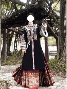 ชุดฮันฟูหญิงฤดูหนาวปี 2024 คอตั้งปักลายเสื้อเชิ้ตแบบจีบและกระโปรงทรงม้าชุดฮันฟูจีนโบราณสำหรับงานวันเกิด