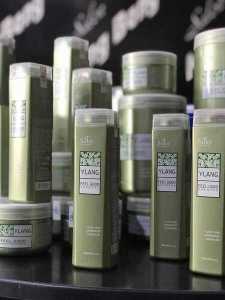 DẦU GỘI HẤP PHỤC HỒI TÓC THẢO DƯỢC SILKY YLANG 250ML