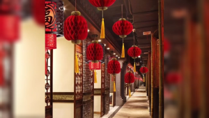 New Year Honeycomb Ball Decoration Year of the Snake Red Paper Lantern with Tassels for Spring Festival Celebrations