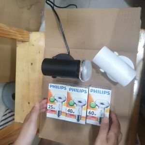 LAMPU PENGHANGAT PHILIPS SPOT NR 63 25 WATT + FITTING SOROT / PAKET PHILIPS SPOT 25 WATT + FITTING SOROT LAMPU AYAM LAMPU HEWAN REPTIL LAMPU CHICKEN LAMPU KENTUCKY