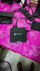 Tivi Box giọng nói chính hãng Samplay A98Plus 2025 V2 TV Box giọng nói NETFLIX Free xem truyền hình bóng đá ca nhạc youtube ko quảng cáo trọn đời.