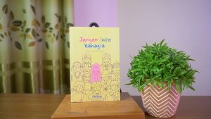 Buku Self Improvement / Jangan Lupa Bahagia : 1000 Petuah Kebahagiaan