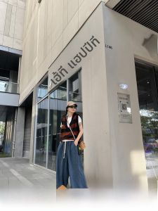 สูง เอว ขาตรง กางเกงยีนส์ ผู้หญิง ฤดูใบไม้ร่วง ซิป ปกปิด พรางหุ่น เดนิม กระโปรง กางเกงขายาว กางเกงขายาว ความหนาปกติ