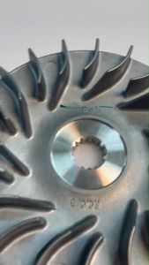 ล้อขับสายพานหน้า ตัวนอก แท้  FILANO  / FILANO HYBRID 2018-2021   52B-E7611-00  YAMAHA 1 ชิ้น