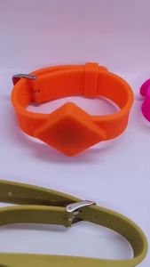 New Sale Adjustable Pure Black Silicone RFID Wristband 125KHz/13.56MHz 14443A IC Chip Waterproof Wristband Bracelet