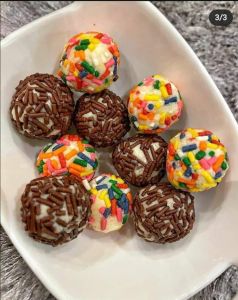 Kaals Candy Pastillas with Cheese