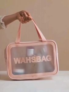 กระเป๋าเครื่องสำอางค์ กันน้ำ ที่ใส่ของ พกพาสะดวก ใช้งานง่าย อเนกประสงค์ ร่วมกัน B202