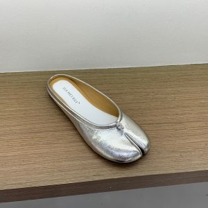Split Toe Flats Casual Shoes
