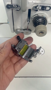 Sepatu Kerut Mesin Jahit Roller Foot 3 in 1 untuk Kulit & Kain Tebal Aksesoris Jahit Premium