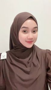 Bergo Jeissa Instan: Panduan Lengkap untuk Hijab Instan Malai Jisoo & Shireen