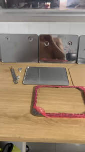 Biển Số Xe Máy - Xe Điện INOX Cao Cấp VIỀN BÔNG L3 - Bóng Gương Chống Rung Chống Nước