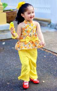 ชุดลายดอก🌸 ชุดย้อนยุคลูกสาว น่ารักสีสัน สดใส