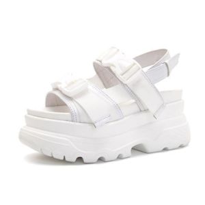 Nền Tảng Womens Dép 2023 Thời Trang Mùa Hè khóa da Phụ Nữ có đế dày Xăng đan đi biển Giản Dị Chunky Giày nữ