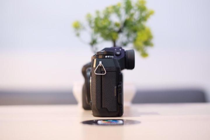 kamera%20mirrorless%20Fujifilm%20xh1%20xh-1%20bodyonly%20mulus%20banget%20termurah%20-%20Image%202