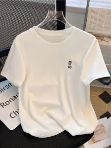 ฤดูร้อนผู้หญิงแขนสั้นเสื้อยืดสไตล์ใหม่หลวมแลดูผอมออกแบบเข้าได้หลายชุดเสื้อฐานปักเย็บปะติดปะต่อกัน