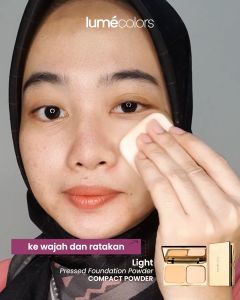 Lumecolors Bedak Padat Compact Powder Matte Glowing Tahan Lama Waterproof Anti Air Luntur Untuk Kulit Berminyak Sensitif Two Way Cake Official Store Warna Light