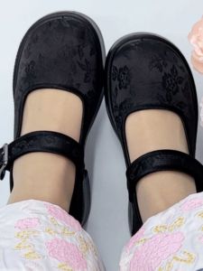 รองเท้าส้นสูงพื้นหนา Mary Janes ทรงหัวมน พื้นยางสวมใส่สบาย รองเท้าส้นเดี่ยวแบบลำลองสำหรับผู้หญิงในฤดูใบไม้ผลิปี 2025
