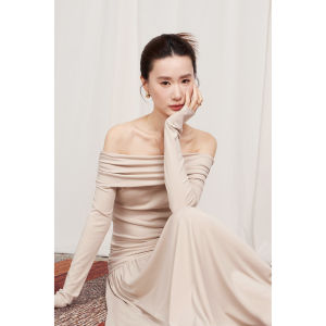 Design Sensibility Wrinkled Off-shoulder and High-waisted Two Piece Set