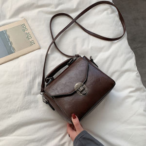 Fashionable Womens Crossbody Bag Handbag Simple Versatile Spring Summer Single Shoulder Bag Soft Surface Lock Buckle Closure