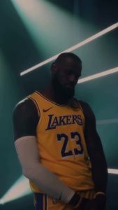 JERSEY BASKET LEBRON JAMES #23 LOS ANGELES LAKERS KUNING