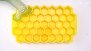 Khay làm đá silicon hình tổ ong có nắp đậy - Tiện lợi an toàn đẹp mắt G529-KhayDa-ToOng