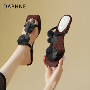 Daphne | Dép Kẹp Đế Bằng Màu Đen Thanh Lịch Phong Cách Pháp Mới 2026