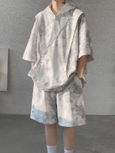 เสื้อยืดแขนสั้นผ้าลายปมสำหรับผู้ชาย ชุดลำลองฤดูร้อน คอกลม ทรงหลวม แฟชั่นผู้ชาย ใส่สบาย ระบายอากาศได้ดี