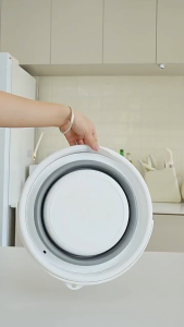 Ember Lipat Silikon Plastik Foldable Collapsible Water Bucket ember