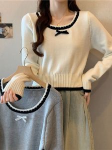 เสื้อสเวตเตอร์ถักคอโปโลสไตล์ฝรั่งเศสสำหรับผู้หญิง ฤดูใบไม้ร่วง 2025 แขนยาว คอเหลี่ยม ผูกโบว์ ทรงเข้ารูป เสื้อชั้นใน