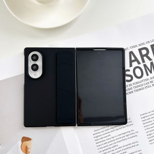 Ultra Thin Frosted Hard PC Silicone Elastic Wristband Phone Case For Samsung Galaxy Z Fold 3 4 5 6 7 8 8Ultra Shockproof Cover