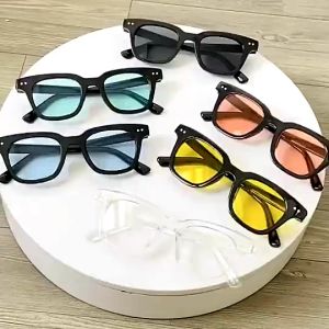Mắt kính thời trang chữ V xuyên đêm các màu thời trang trẻ Kính râm gọng kính V hai chấm đi biển đi chơi đi học