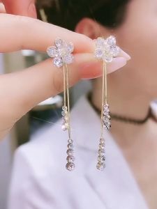 Bông tai hoa năm cánh thanh lịch S925 tua rua đi tiệc thời trang trang nhã thu đông xinh xắn sang chảnh VR877 BSTKD - [NaLa Shop]