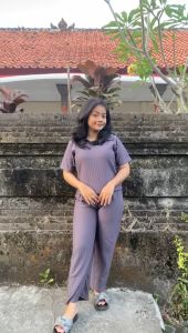 Rib Knit Set Crop Top And Premium Rib Knit Pants Setelan Wanita