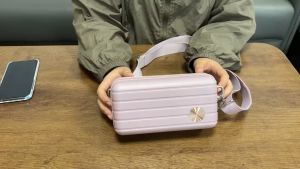 กระเป๋าเครื่องสำอางสำหรับเดินทาง กระเป๋าใบเล็ก กระเป๋าสะพายไหล่ กระเป๋าสะพายข้าง สายสะพายไหล่ปรับได้  กระเป๋าสตางค์ขนาดเล็ก