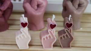 Love Finger Candle Silicone Mold Heart Gesture Resin Mould Gypsum DIY Aromatherapy Making Tool Handmade Gifts Home Desk Decor