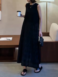 QINGNAER | Sleek Loose Fit Minimally Styled Sleeveless Summer Women Dress