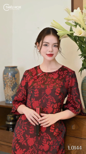 Đầm thiết kế cao cấp sang trọng với chất liệu Gấm Hàn Châu có độ dày và bóng nhẹ quý phái DD5L0144 Thời trang Thiều Hoa