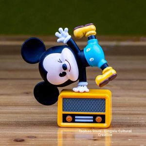 ciiemen | Vintage Style Mickey Family Chip n Dale Projector Figurine Desktop Decor
