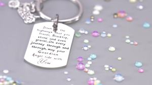 HUTIMY Ride Safe Keychain Gifts for Men Motorcycle Biker Key Chain Jewelry for Rider Key Ring Motorcycle Keychain