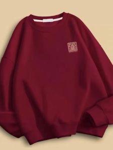 เสื้อสเวตเตอร์คอวีแขนยาวทรงหลวมสำหรับผู้ชาย ปีมังกร 2025 เสื้อสเวตเตอร์ฤดูใบไม้ร่วง/ฤดูหนาวแบบหนาพิมพ์ลายเสื้อสเวตเตอร์กันหนาวคอวีแขนยาว