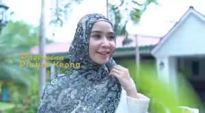 Zain - Pashmina Full Plisket Motif Keong Tanpa Garis Tengah Bahan Ceruty Baby Doll Pasmina High Quality