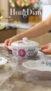 HongDian Pinggan mangkuk seramik gred tinggiset kutleripinggan seramikmangkuk suppemegang sudumangkuk nasiperiuk sup dua telingapiring ikanpiring pastacawan pemegangcorak tidak luntur.Ceramic tableware set plate soup bowl Spoon holder rice bowl.