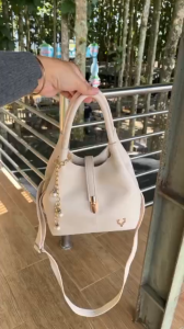 Tas Selempang Wanita Fhasion Handabg Viral terbaru | DreamyFashion-SB063