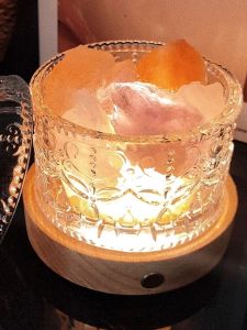 Premium Crystal Diffuser Stone Home Decorative Aromatherapy Lamp for Girls Bedroom Long Lasting Night Light Essential Oil