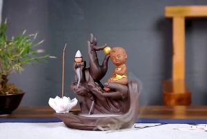 【檀香楼】【倒流香炉 | 佛手招财 + 附送30粒 倒流香】Backflow Cone Incense Burner Holder 招财童子 小和尚 Little Monk 如来 Tathagata 观音 GuanYin