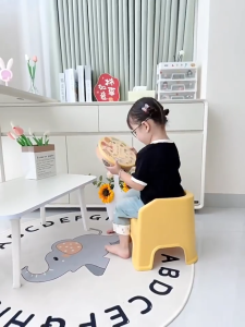 IMUTO 4 Colors Childrens Chair Thickened Kids Dining Chair Small Chair With Backrest Baby Stool