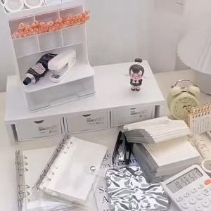 กล่องใส่ของมีฝาปิด กล่องเก็บของอเนกประสงค์ โปร่งใสเหมาะสำหรับเครื่องสำอางและหนังสือ ATTCH