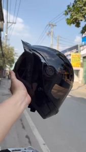 Nón bảo hiểm Fullface Agu đen bóng lên đuôi gió và sừng batman