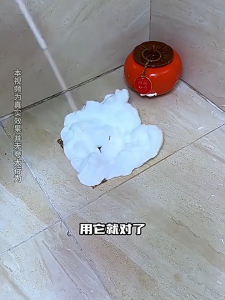 Toilet cleaner for stains deodorizing anti-odor anti-splash water toilet bubble mousse scale dirt remover