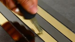 12M List Plat Strip Mirror Gold Stiker Dinding Garis Datar Bahan Stainless Steel Warna Emas